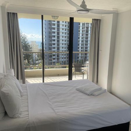 Aristocrat Apartments Gold Coast Exterior foto