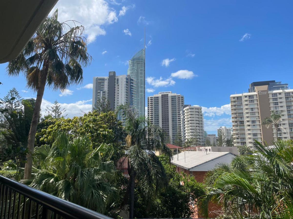 Aristocrat Apartments Gold Coast Exterior foto