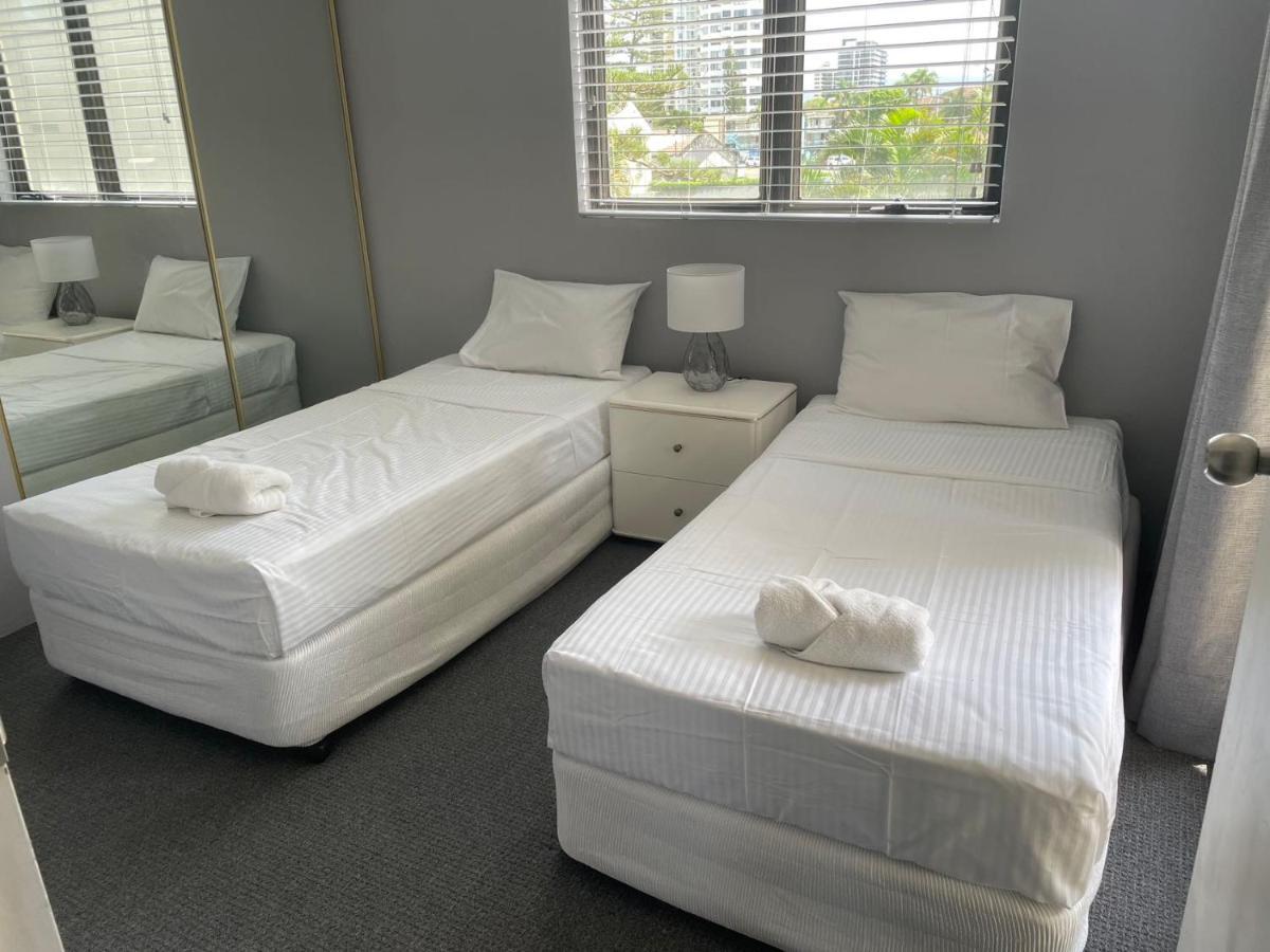Aristocrat Apartments Gold Coast Exterior foto