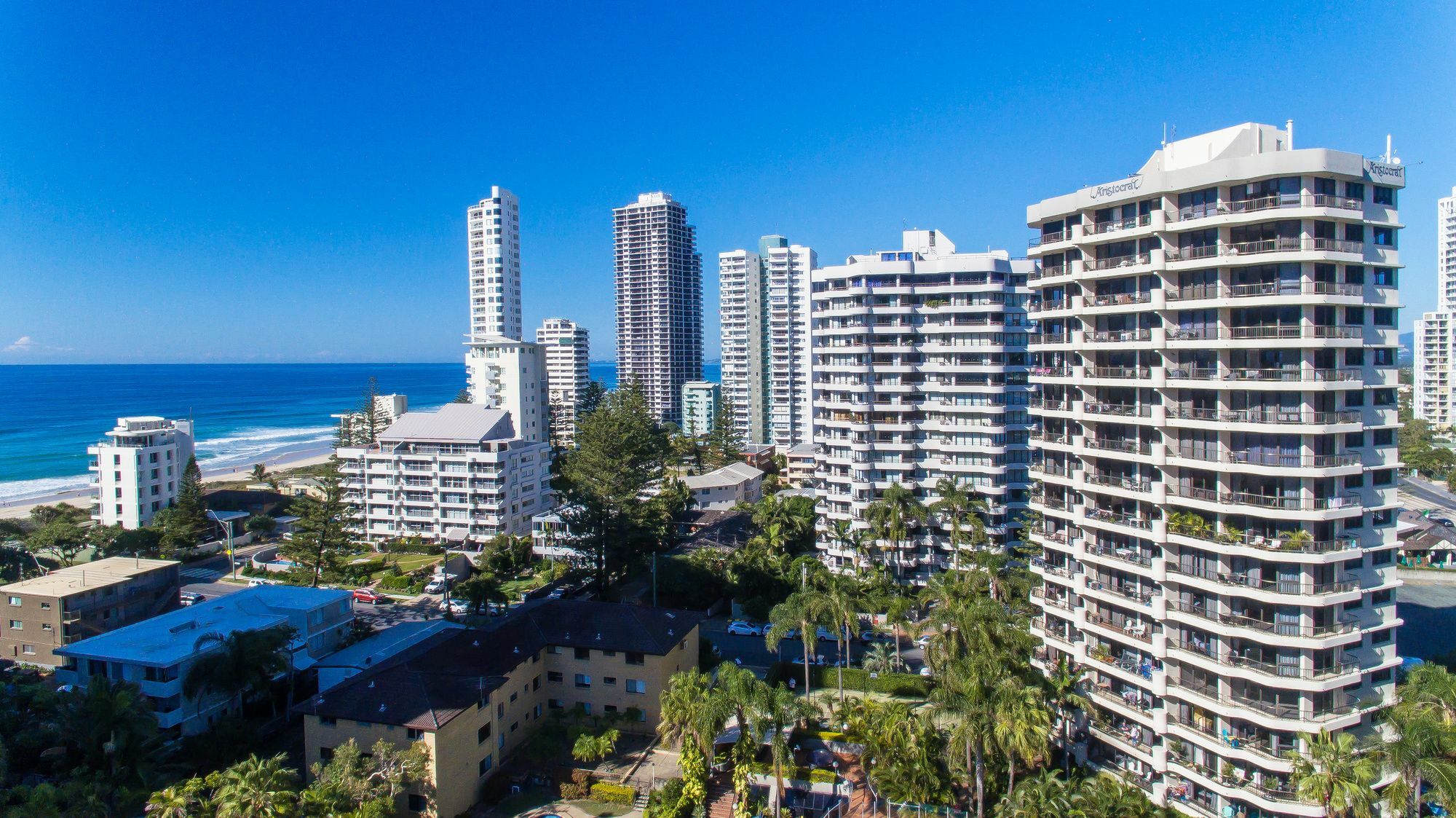 Aristocrat Apartments Gold Coast Exterior foto