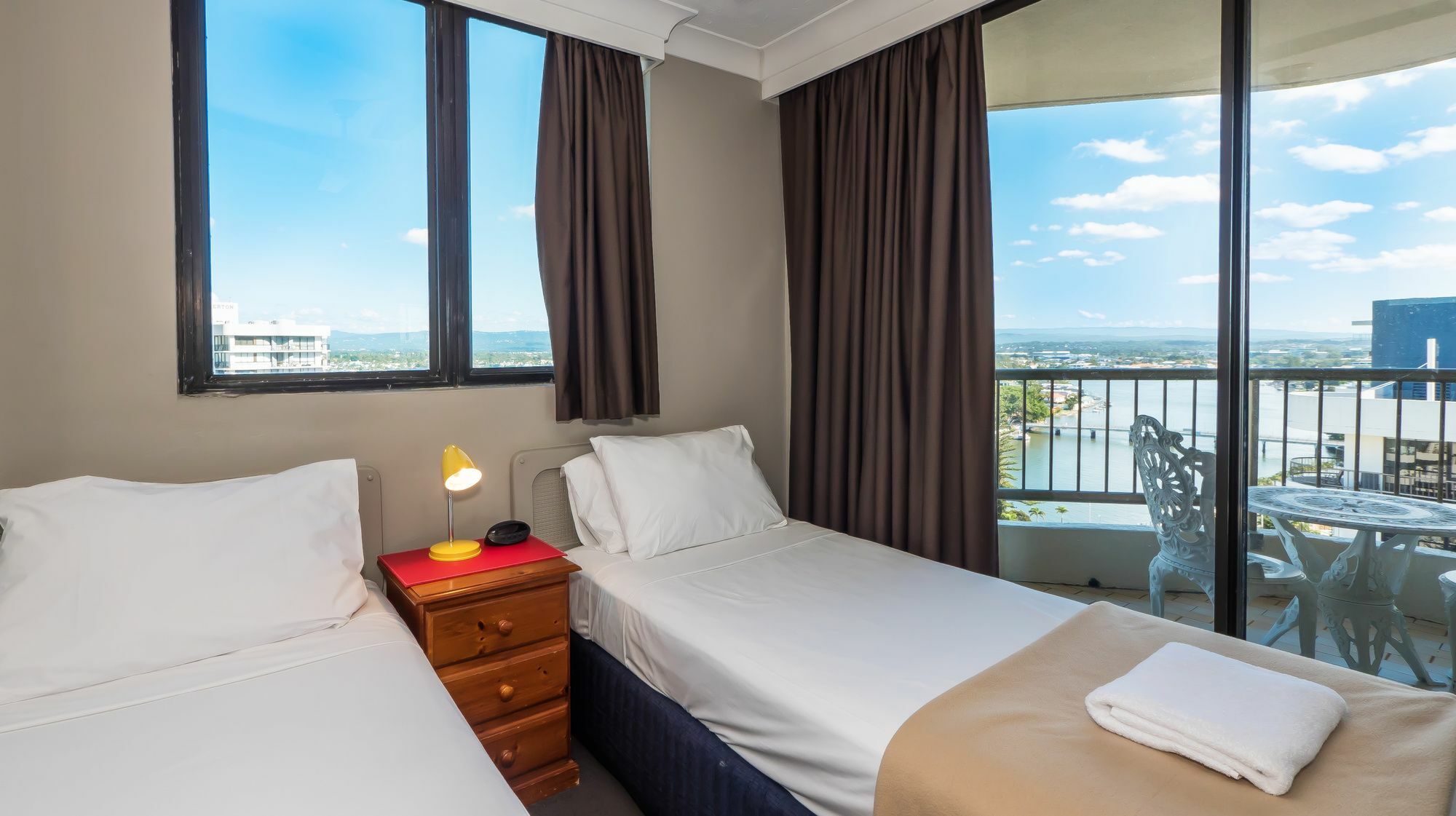Aristocrat Apartments Gold Coast Exterior foto