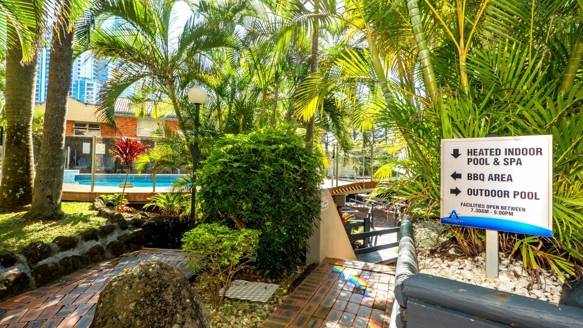 Aristocrat Apartments Gold Coast Exterior foto